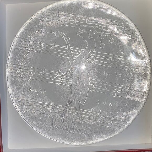 Neiman Marcus Other - Neiman Marcus 2004 Christmas plate